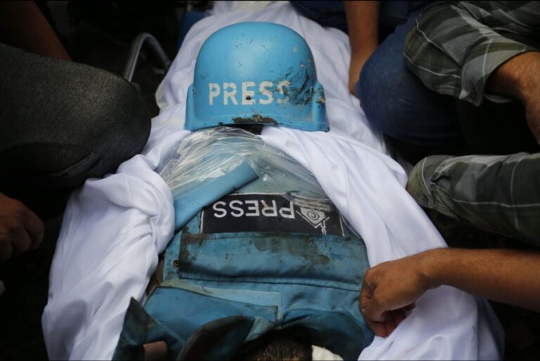 casque de journaliste