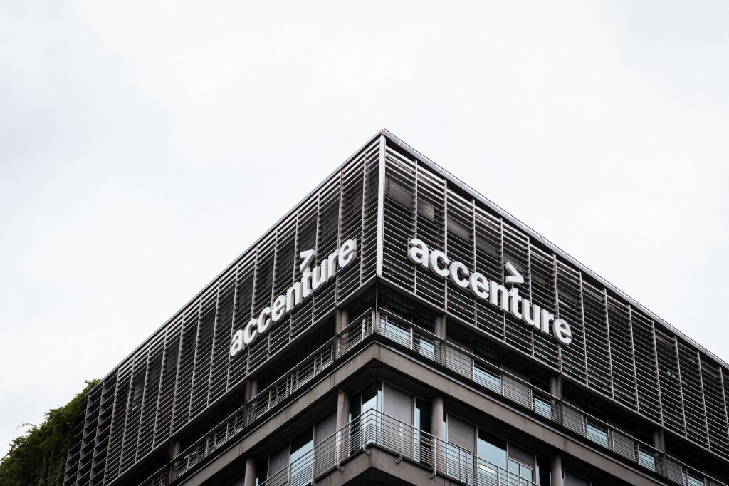 Le siège d'Accenture à Paris, le 12 octobre 2023.